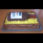 Torta z vinsko kremoMotiv: Vino v škatli